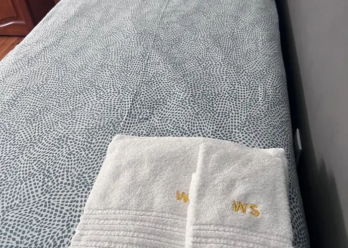 Olaias13 בית הארחה